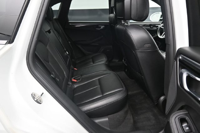 Used 2017 Porsche Macan S AWD/4WD image 26