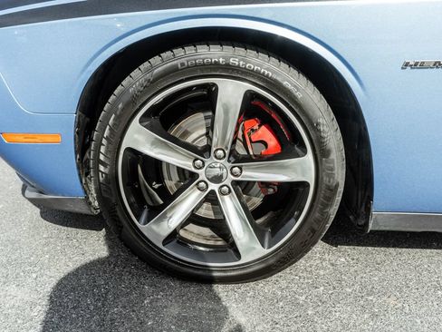Used 2016 Dodge Challenger R/T RWD image 27