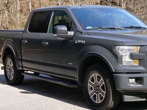 Used 2017 Ford F150 XLT w/ Equipment Group 302A Luxury image 30