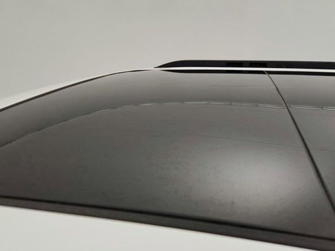 Used 2023 Jeep Wagoneer 4WD w/ Premium Group I image 10