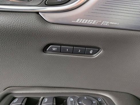 New 2025 Cadillac XT6 Premium Luxury image 10