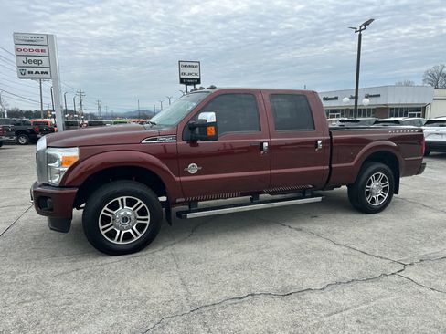 Used 2015 Ford F250 Platinum image 2