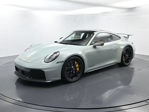 Certified 2025 Porsche 911 Carrera GTS RWD image 1