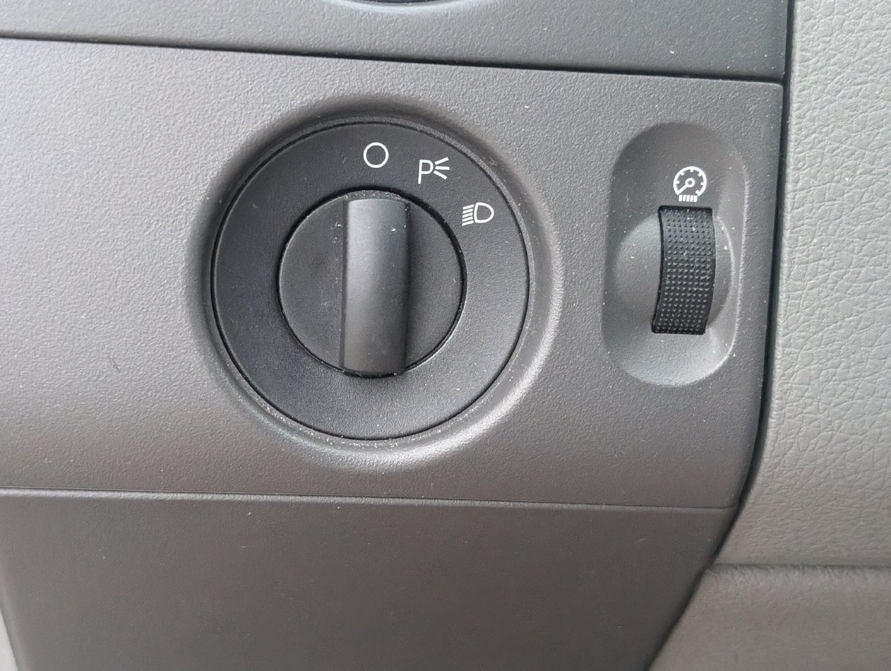 Used 2007 Ford F150 STX RWD image 23
