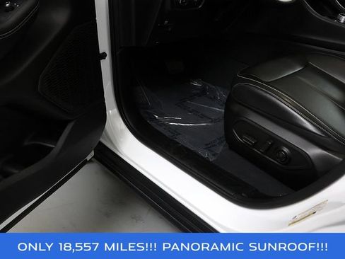 Used 2023 Jeep Grand Cherokee L Limited AWD/4WD image 27