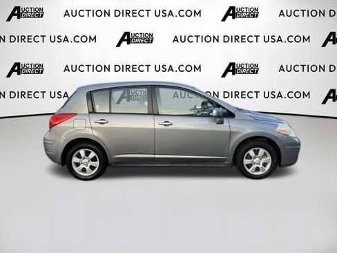 Used 2009 Nissan Versa Hatchback w/ Convenience Pkg FWD image 23