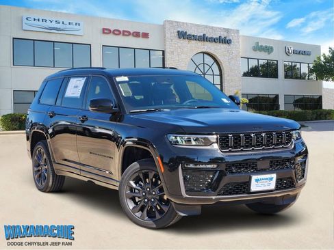 New 2026 Jeep Grand Cherokee L Limited AWD/4WD image 1