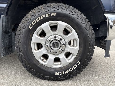 Used 2023 Ford F250 XLT w/ 360-Degree Camera Package image 2