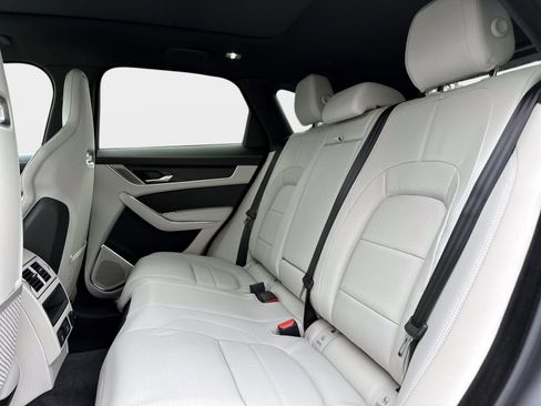 New 2026 Jaguar F-PACE R-Dynamic S AWD/4WD image 9