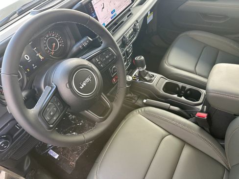 New 2026 Jeep Gladiator Mojave image 10