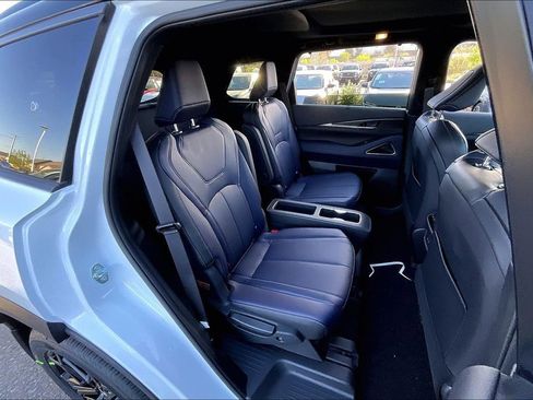 New 2026 INFINITI QX60 Sport AWD/4WD image 10