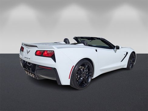Used 2019 Chevrolet Corvette Stingray Convertible w/ 2LT Preferred Equipment Group image 5