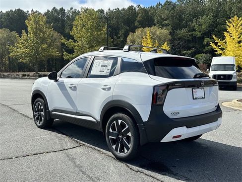 New 2026 Nissan Kicks SV w/ SV Premium Package image 5