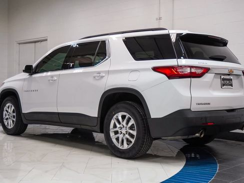 Used 2021 Chevrolet Traverse LT FWD image 31