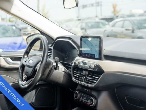 Used 2021 Ford Escape SEL image 11