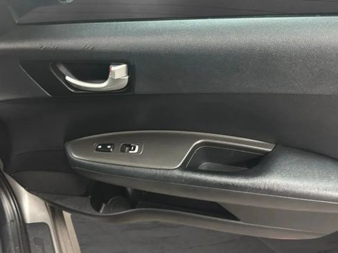 Used 2018 Kia Optima LX FWD image 18
