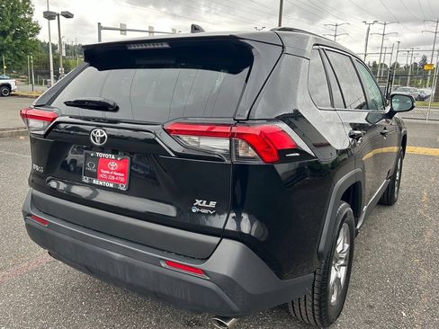 Certified 2025 Toyota RAV4 XLE w/ Convenience Package AWD/4WD image 5