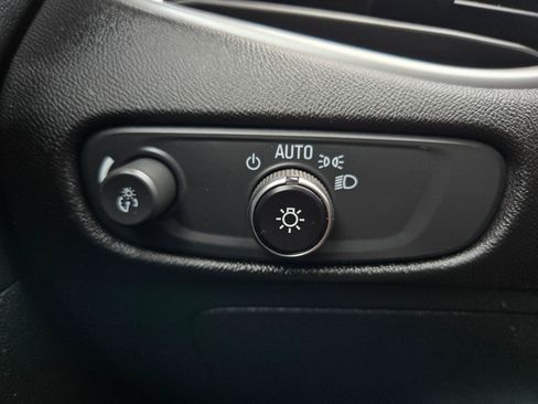 Used 2023 Chevrolet Malibu LT image 25