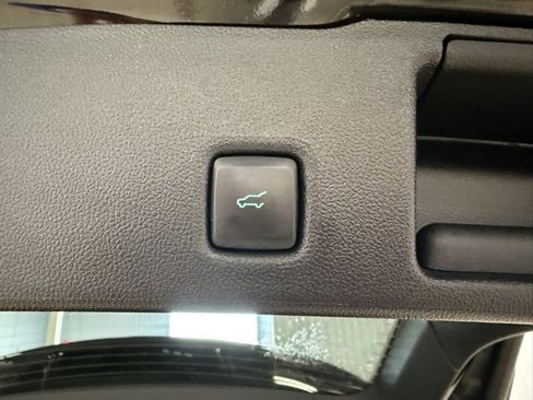 Used 2024 Ford Escape Platinum image 35