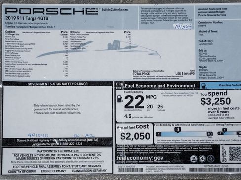Used 2019 Porsche 911 AWD/4WD image 30