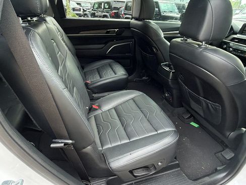 Used 2022 Kia Telluride SX w/ SX Prestige Package AWD/4WD image 22
