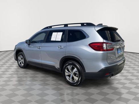 Used 2025 Subaru Ascent Premium image 5