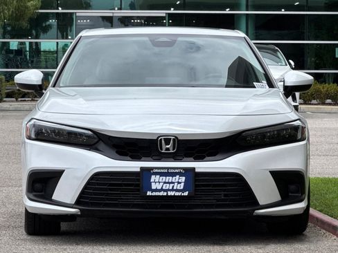 Used 2024 Honda Civic EX-L image 9