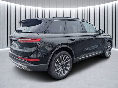 New 2026 Lincoln Corsair Reserve image 3