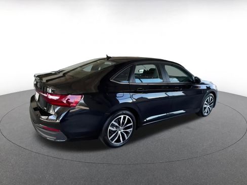 Used 2025 Volkswagen Jetta SE image 13