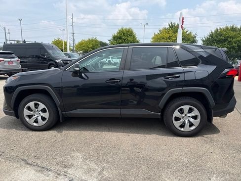 Used 2022 Toyota RAV4 LE AWD/4WD image 9