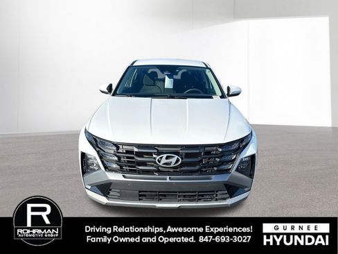 Used 2025 Hyundai Tucson SE image 3