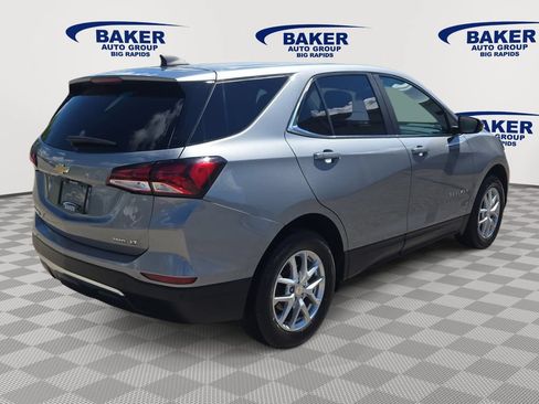 Used 2024 Chevrolet Equinox LT AWD/4WD image 3