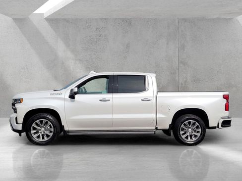 Used 2022 Chevrolet Silverado 1500 High Country w/ Safety Package II image 7