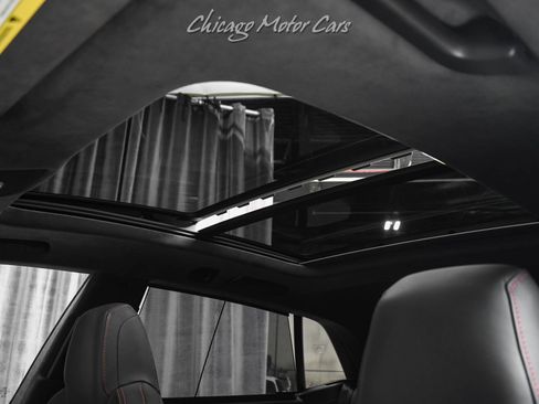 Used 2023 Audi RS Q8 4.0T Quattro Black Optic Exec w/ Black Optic Package image 18