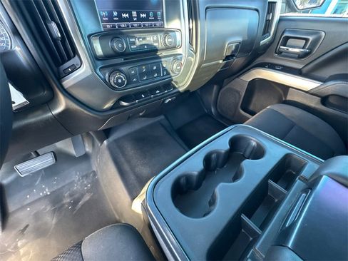 Used 2018 Chevrolet Silverado 1500 LT image 30