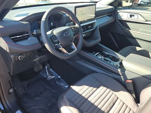 New 2025 Ford Explorer ST-Line image 8