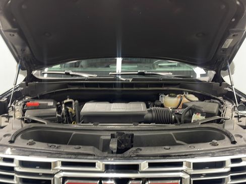 Used 2025 GMC Yukon Denali AWD/4WD image 26