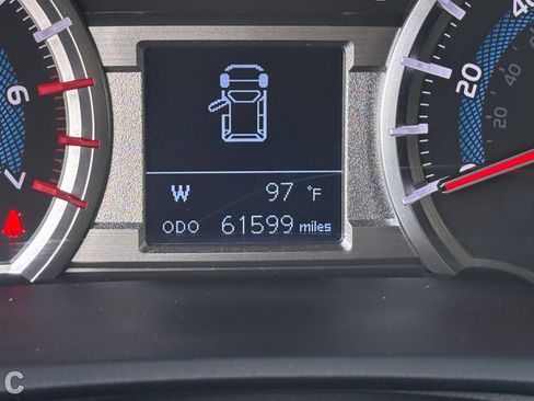 Used 2019 Toyota 4Runner SR5 AWD/4WD image 32
