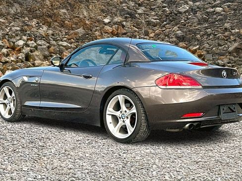 Used 2011 BMW Z4 sDrive30i w/ Premium Pkg image 9