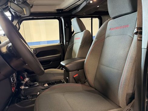Used 2026 Jeep Wrangler Unlimited Rubicon AWD/4WD image 22