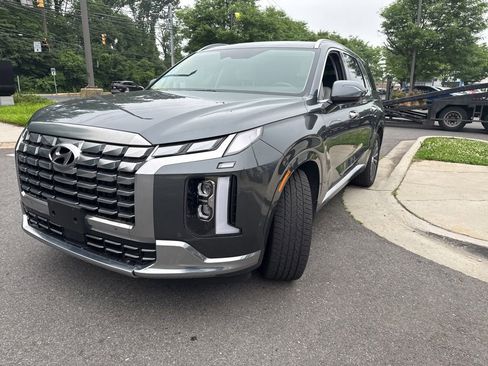 Used 2023 Hyundai Palisade Calligraphy AWD/4WD image 3