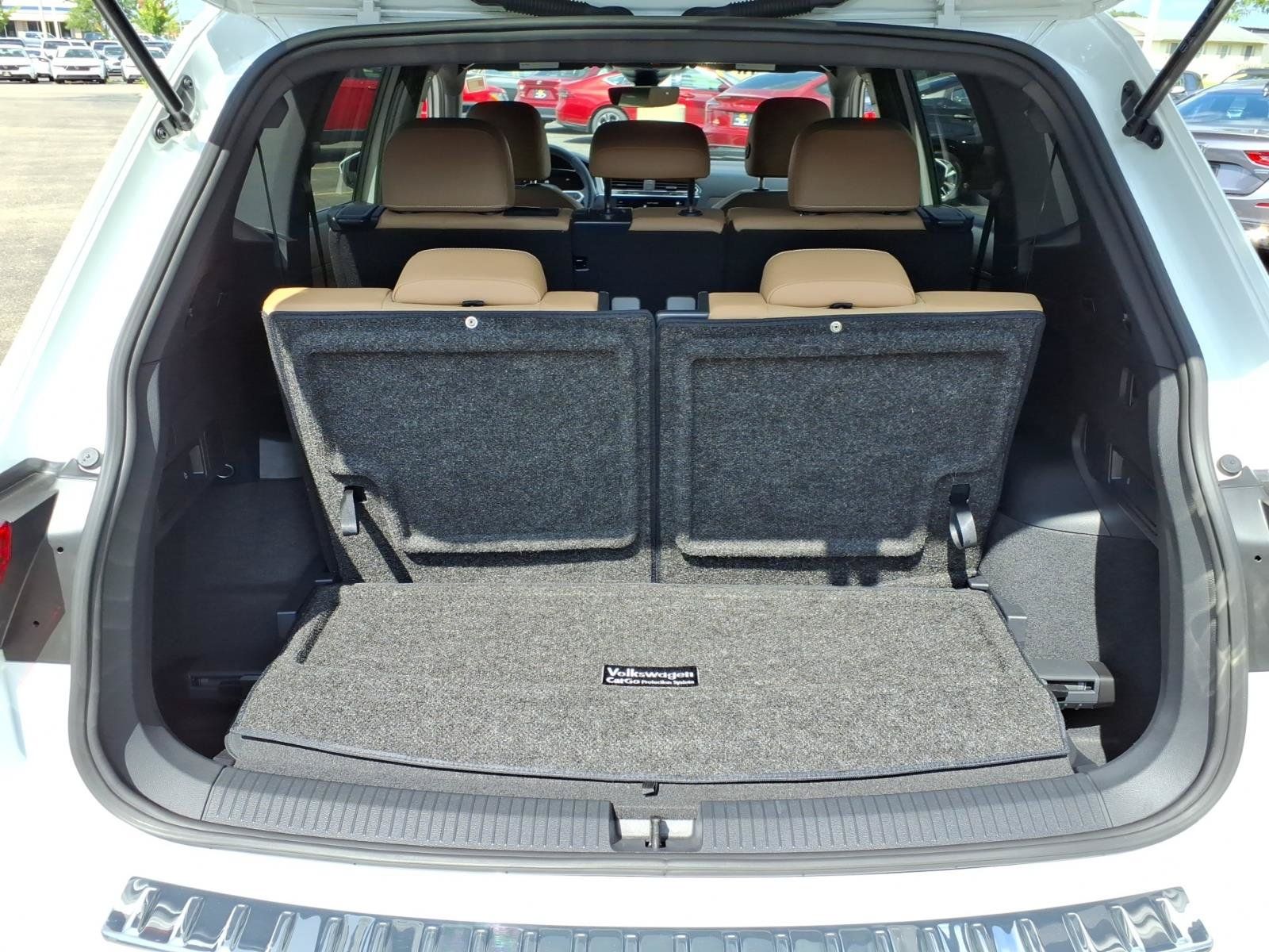 Used 2023 Volkswagen Tiguan SE FWD image 13