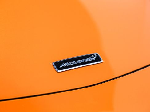 Used 2016 McLaren 570S Coupe RWD image 32