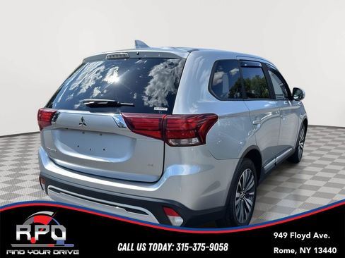 Used 2020 Mitsubishi Outlander SE AWD/4WD image 5