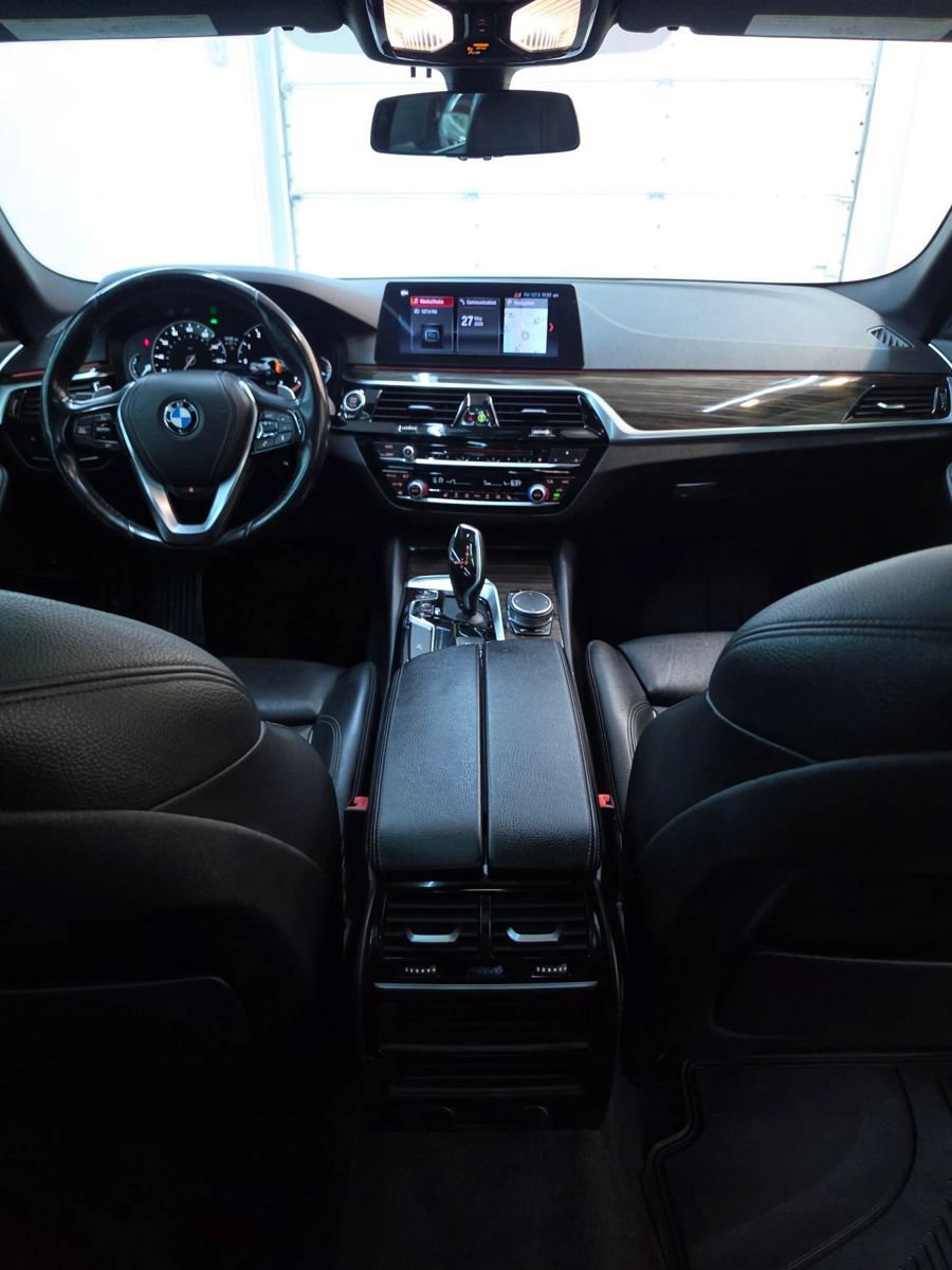 Used 2018 BMW 530i RWD image 45