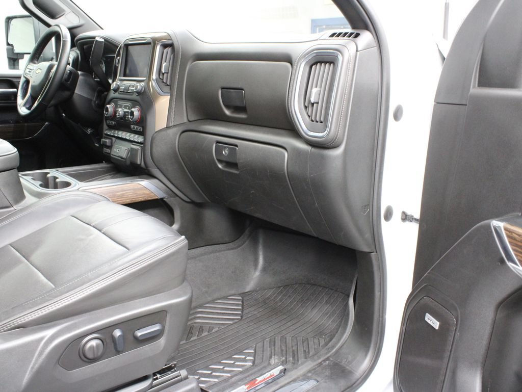Used 2023 Chevrolet Silverado 3500 High Country w/ Technology Package AWD/4WD image 43