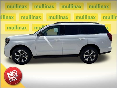 New 2027 Ford Expedition Active RWD image 2