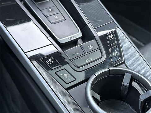 Used 2024 Porsche 911 Carrera image 29