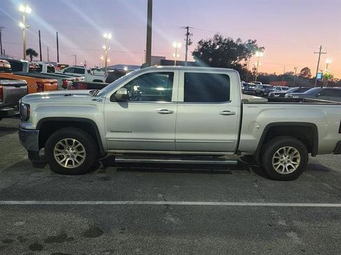 Used 2017 GMC Sierra 1500 SLE w/ SLE Value Package image 2
