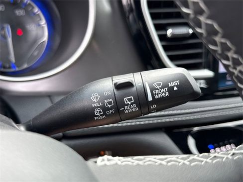 New 2025 Chrysler Pacifica Select image 19